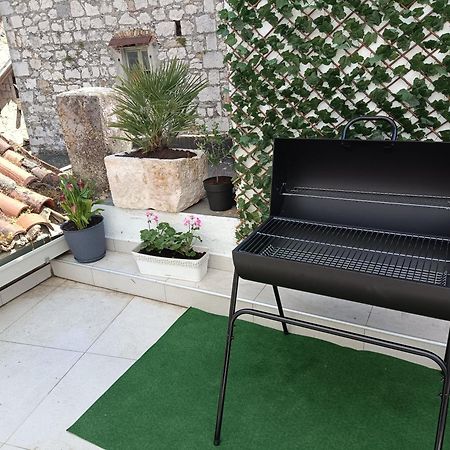 Apartment Olive Kastela Luaran gambar