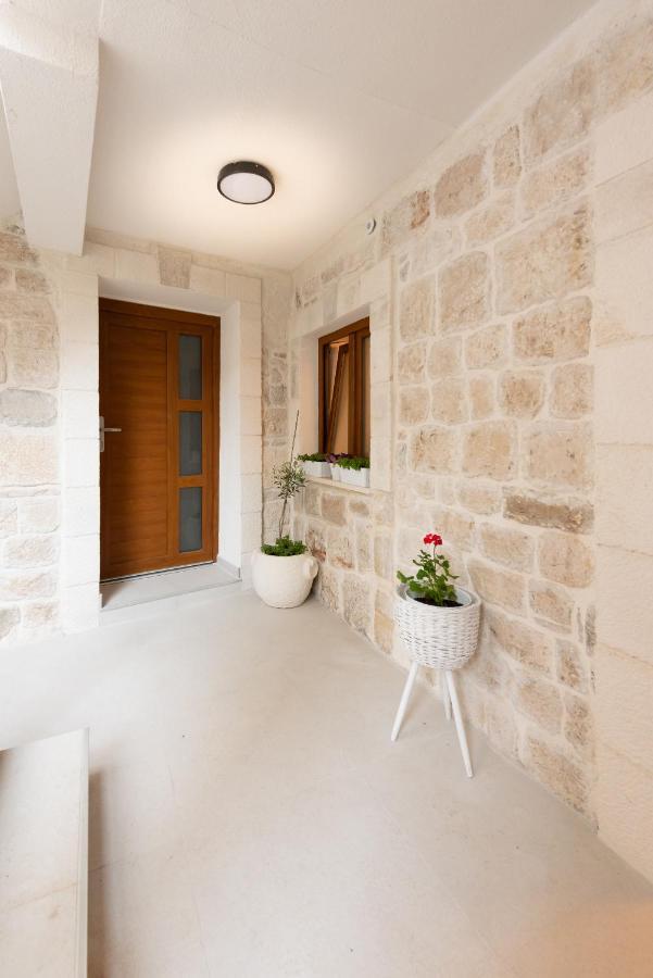 Apartment Olive Kastela Luaran gambar