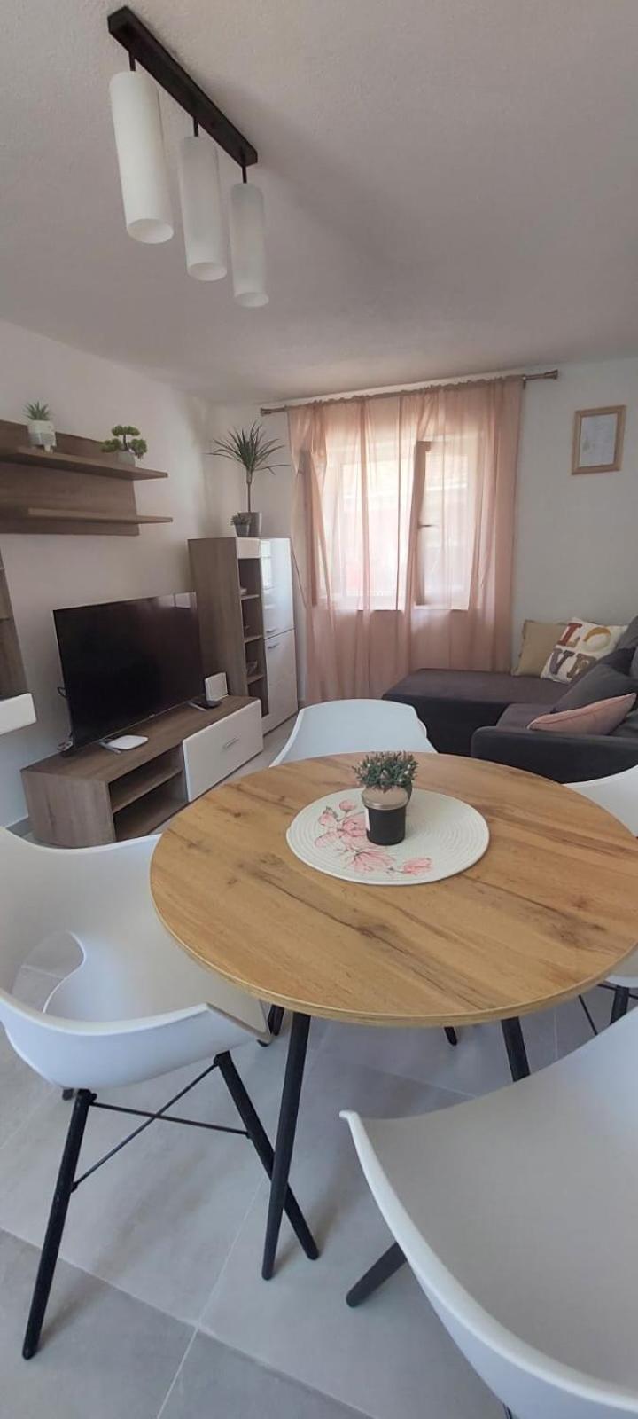 Apartment Olive Kastela Luaran gambar