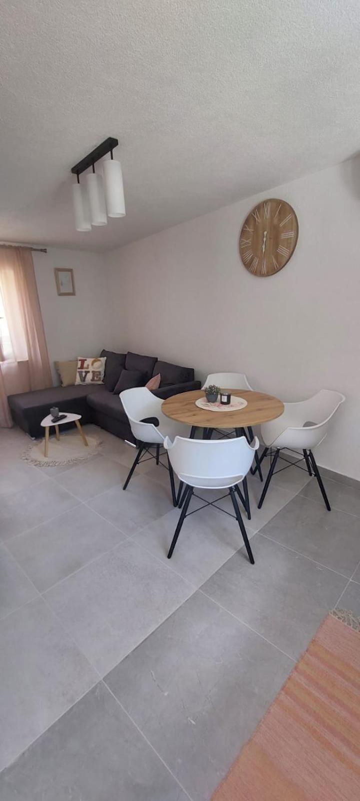 Apartment Olive Kastela Luaran gambar