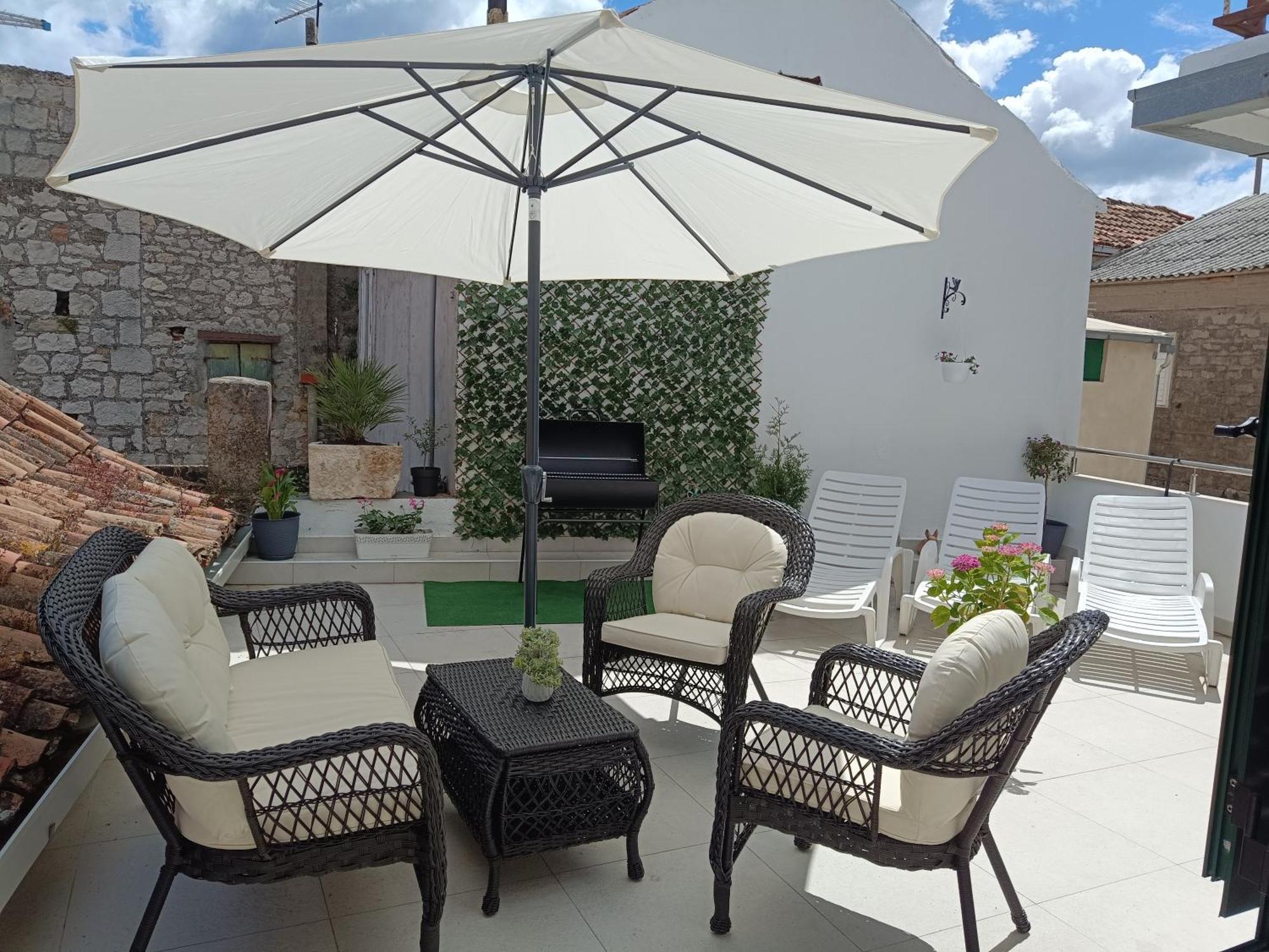 Apartment Olive Kastela Luaran gambar